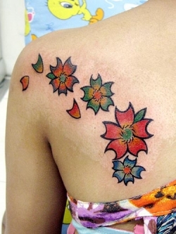 Ideje za cvjetne tetovaže